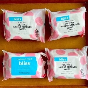 Bliss Makeup Melt Oil-Free Makeup Remover Wipes Facial Cleansing Wipes Set of 4
